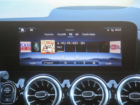 Certified 2025 Mercedes-Benz GLA 250 4MATIC image 12