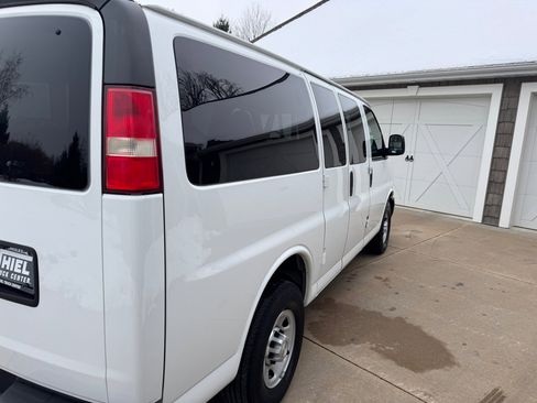 Used 2015 Chevrolet Express 2500 LS image 38