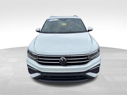 Certified 2023 Volkswagen Tiguan SE w/ Panoramic Sunroof Package