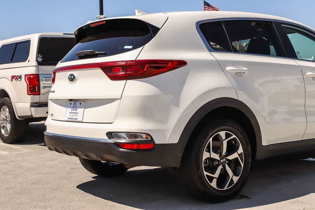 Used 2021 Kia Sportage LX AWD/4WD image 9