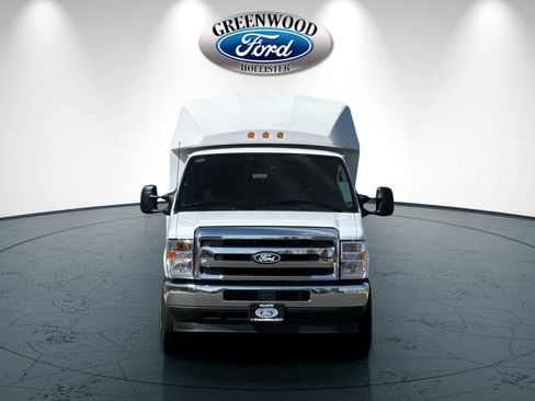 New 2026 Ford E-350 and Econoline 350 Super Duty w/ Power Equipment Group RWD image 9