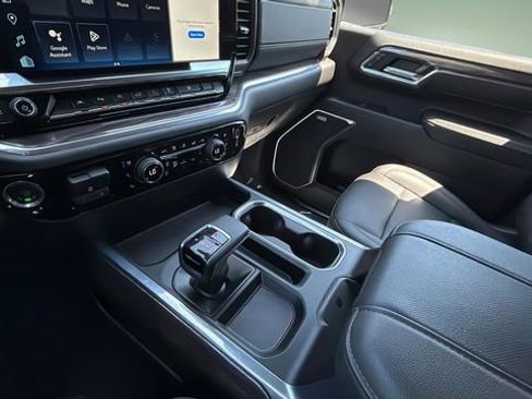 Used 2023 Chevrolet Silverado 1500 LTZ image 15