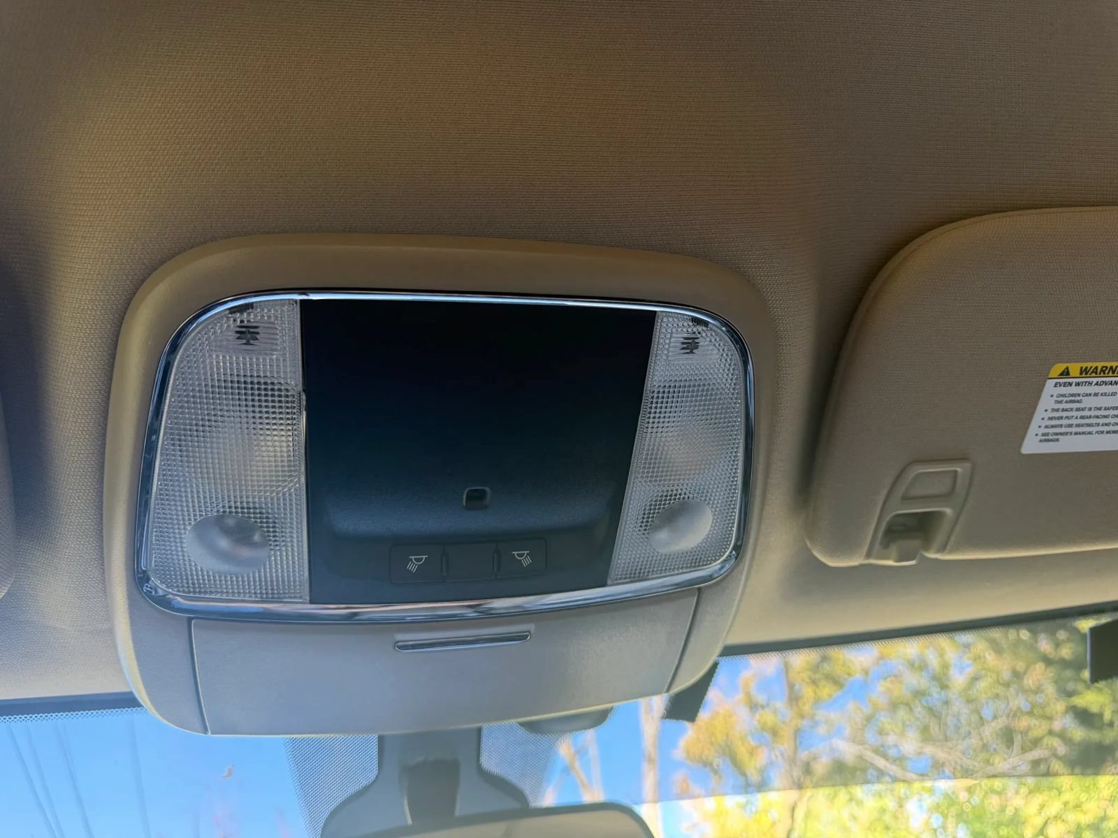 Used 2019 Jeep Grand Cherokee Laredo AWD/4WD image 17