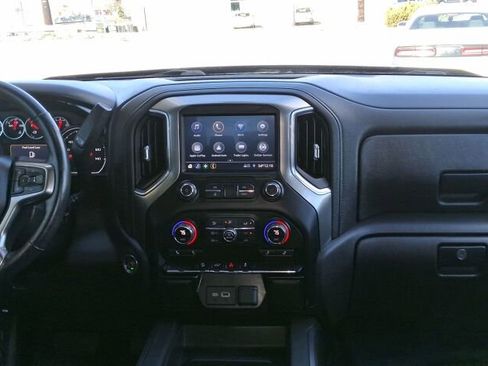 Used 2021 Chevrolet Silverado 1500 LT Trail Boss image 17