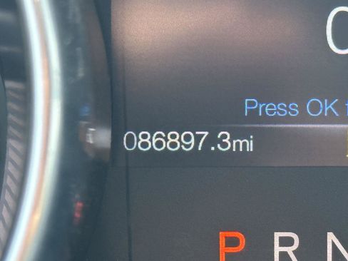 Used 2019 Ford Mustang Premium RWD image 13