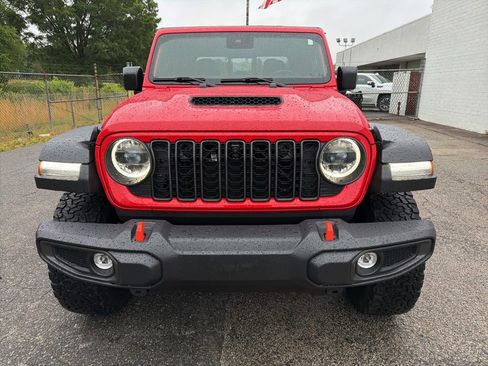 Used 2024 Jeep Gladiator Mojave w/ Technology Group AWD/4WD image 7
