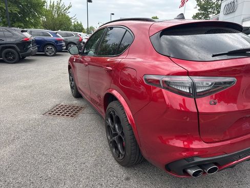 Used 2024 Alfa Romeo Stelvio Quadrifoglio w/ Active Assist Plus Package AWD/4WD image 7