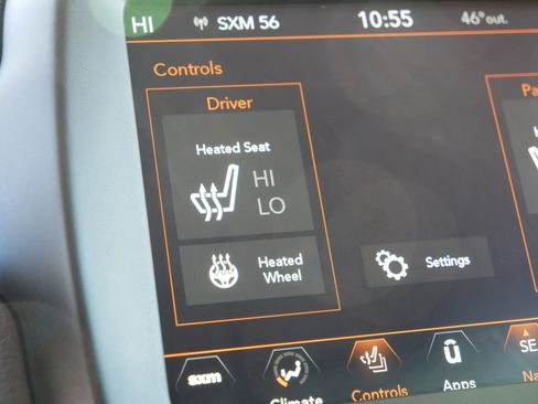 Used 2022 Jeep Renegade Trailhawk w/ Trailer Tow Group image 34