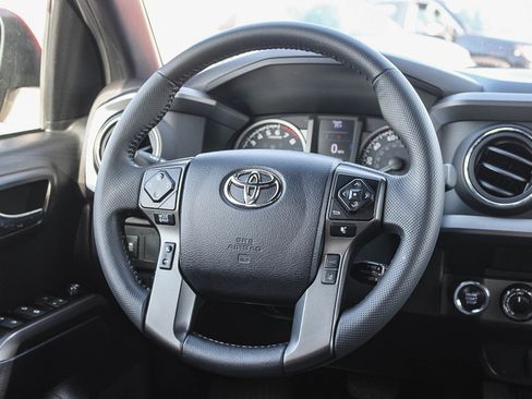 Used 2023 Toyota Tacoma TRD Off-Road image 16