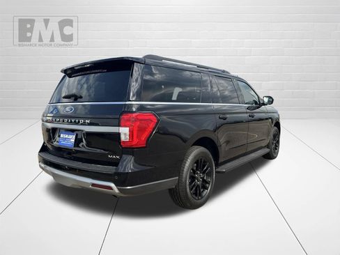 Used 2024 Ford Expedition Max XLT AWD/4WD image 3