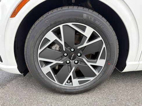 New 2026 Genesis GV60 RWD image 11