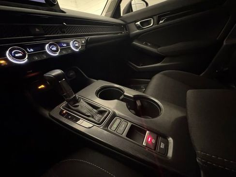 Used 2024 Honda Civic EX image 11