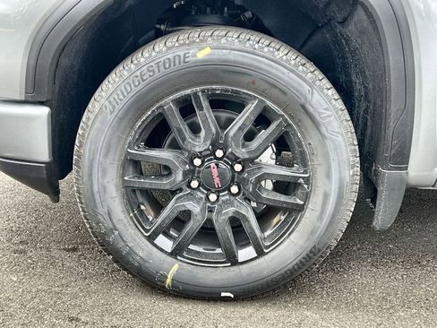 Used 2026 GMC Sierra 1500 Elevation image 12