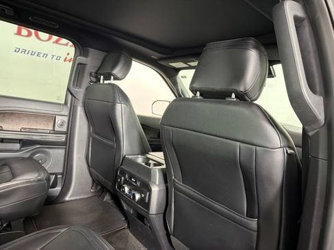 Used 2019 Ford Expedition Limited w/ Equipment Group 302A RWD image 19