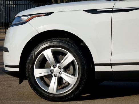 Used 2019 Land Rover Range Rover Velar S image 29