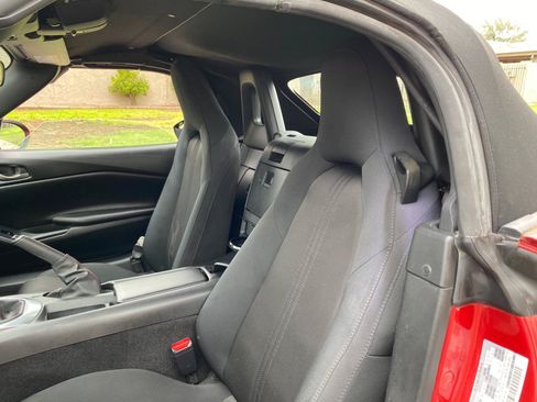 Used 2016 MAZDA MX-5 Miata Sport RWD image 30