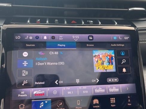 Used 2024 Jeep Grand Cherokee L Overland w/ Luxury Tech Group IV image 14