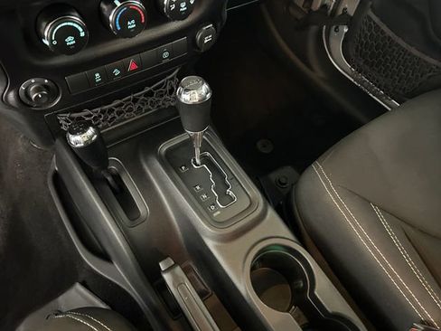 Used 2016 Jeep Wrangler Unlimited Sahara w/ Connectivity Group image 22