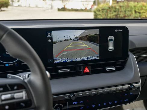 Used 2025 Hyundai Ioniq 5 SEL image 22