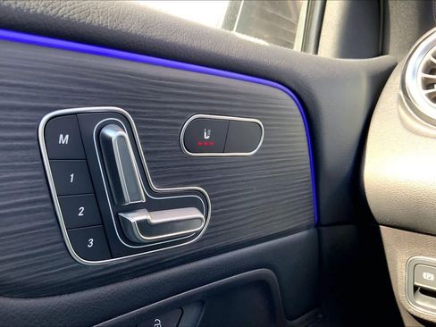 New 2026 Mercedes-Benz GLB 250 4MATIC image 24