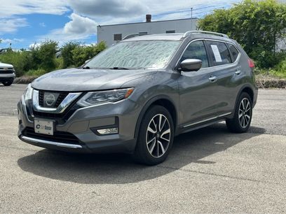 Used 2017 Nissan Rogue SL w/ SL Premium Package