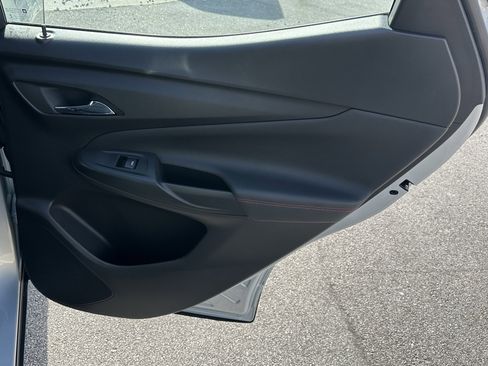 Used 2023 Chevrolet Bolt EUV LT w/ Convenience Package image 18