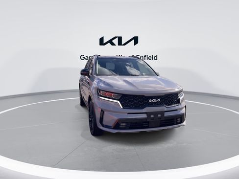 Certified 2023 Kia Sorento SX image 3
