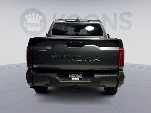 Used 2024 Toyota Tundra Platinum AWD/4WD image 19