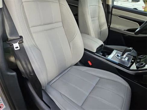 Used 2020 Land Rover Range Rover Evoque SE image 24