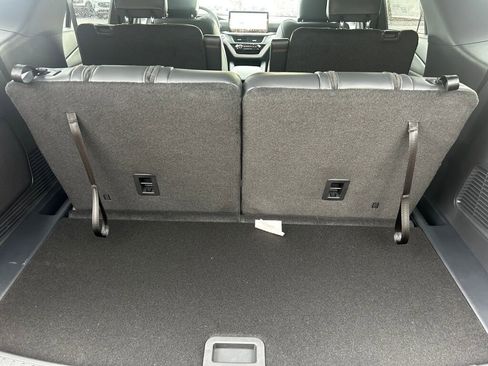 New 2026 Ford Explorer ST-Line image 15