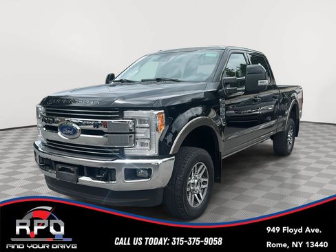 Used 2018 Ford F250 Lariat w/ Lariat Ultimate Package AWD/4WD image 5