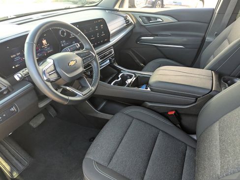 Certified 2025 Chevrolet Traverse LT image 25