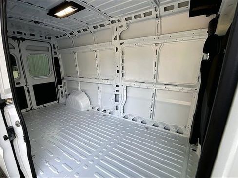New 2025 RAM ProMaster 2500 w/ Quick Order Package 22G SLT image 22