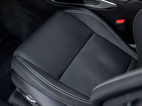 New 2026 Jaguar F-PACE R-Dynamic S image 15