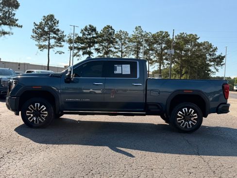 Used 2025 GMC Sierra 2500 Denali Ultimate AWD/4WD image 9