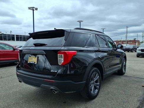 Certified 2024 Ford Explorer XLT w/ Equipment Group 202A AWD/4WD image 6
