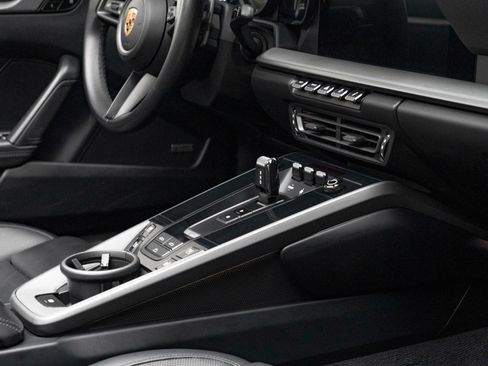 Used 2021 Porsche 911 Carrera image 37
