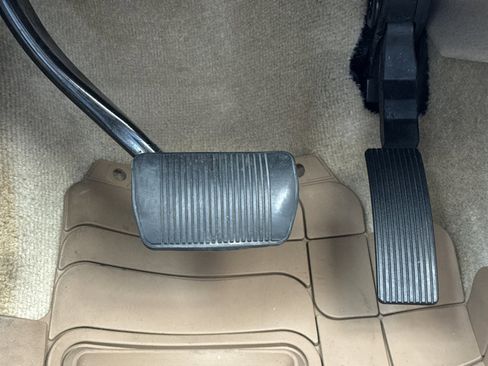 Used 2018 Jeep Grand Cherokee Overland AWD/4WD image 45