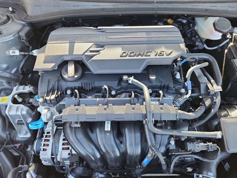 Used 2026 Hyundai Elantra Sport FWD image 16