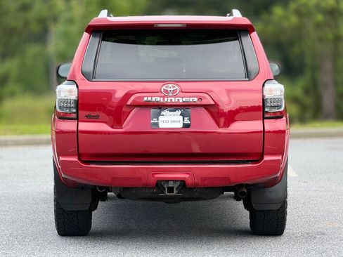 Used 2016 Toyota 4Runner SR5 AWD/4WD image 6