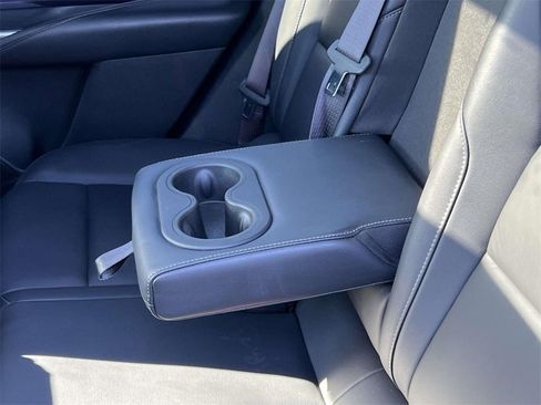 Used 2023 Cadillac XT4 Luxury w/ Cold Weather Package image 36