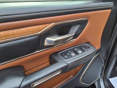 Used 2021 RAM 1500 Limited w/ Body Color Bumper Group image 12