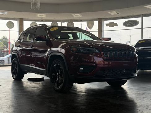 Used 2020 Jeep Cherokee Latitude Plus AWD/4WD image 4