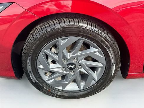 Used 2024 Hyundai Elantra SEL FWD image 34