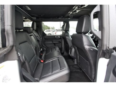 Used 2026 Ford Bronco Outer Banks AWD/4WD image 10