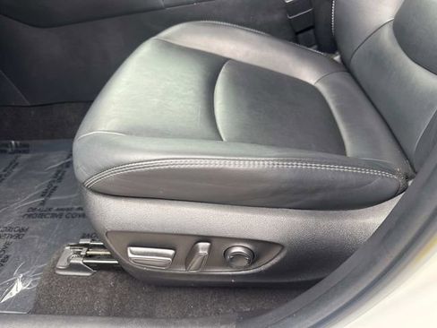 Used 2023 Toyota RAV4 XLE Premium FWD image 23
