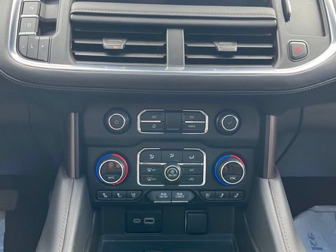 Used 2024 Chevrolet Tahoe High Country AWD/4WD image 18