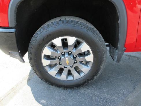 Certified 2024 Chevrolet Silverado 2500 Custom w/ Custom Value Package AWD/4WD image 16