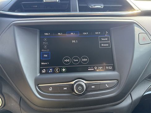 Used 2021 Chevrolet TrailBlazer LT image 13