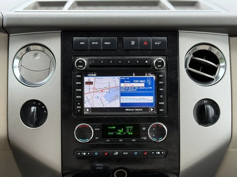 Used 2014 Ford Expedition Limited w/ Equipment Group 301A AWD/4WD image 26